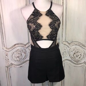 San Joy NWT Black and Cream Lace and Sheer With Cut Out Romper Size Small